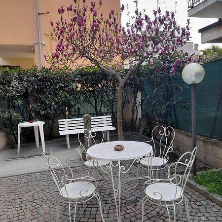 Casa Magnolia, Tranquilla E Centrale Apartman Nichelino Kültér fotó